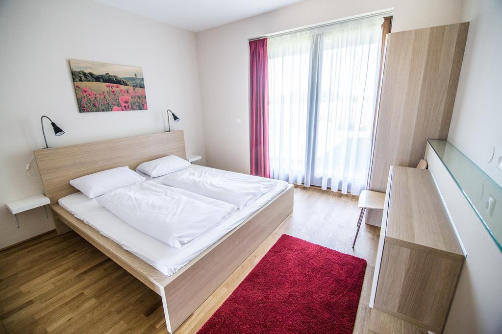 Vila Oeregtoelgy Vendeghaz Szár Exteriér fotografie