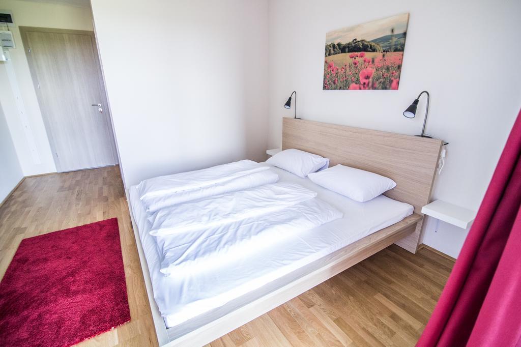 Vila Oeregtoelgy Vendeghaz Szár Exteriér fotografie